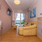 Luxurious In With Swimming Pool Apartmán *