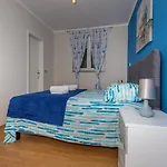 Apartmán Luxurious In With Swimming Pool