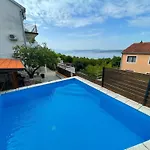 Apartmán Luxurious In With Swimming Pool Dramalj