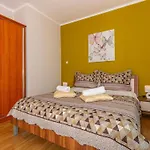 Luxurious In With Swimming Pool Apartman *