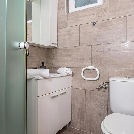 Apartment Luxurious In With Swimming Pool *