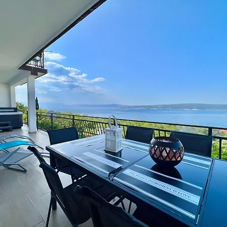 Apartment Luxurious In With Swimming Pool *