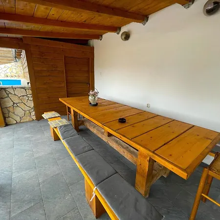 Apartment Luxurious In With Swimming Pool